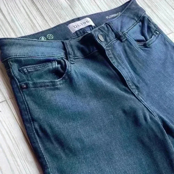 DL1961 women’s Florence instasculpt raw hem skinny denim jeans 26 - Picture 4 of 8